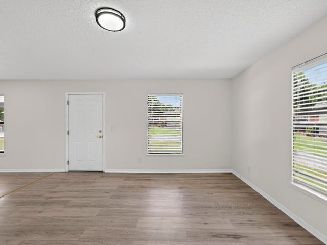 1373 32nd Avenue SW, Vero Beach, FL 32968