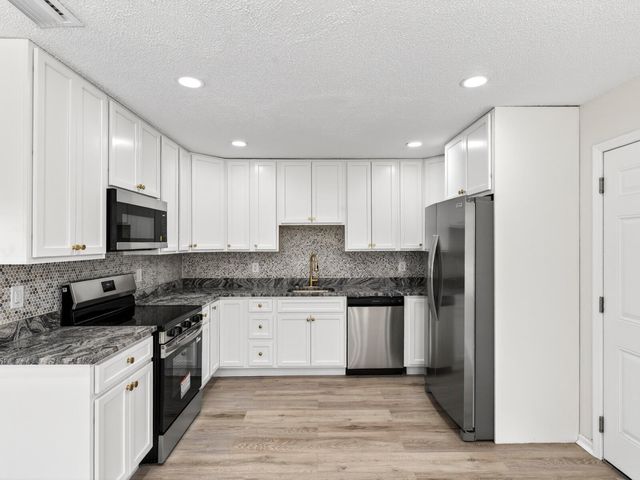1373 32nd Avenue SW, Vero Beach, FL 32968