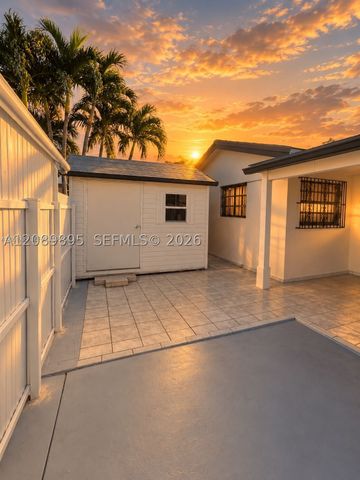 2219 SW 137th Pl, Miami, FL 33175