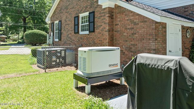 306 Redwood Trail, Goldsboro, NC 27534