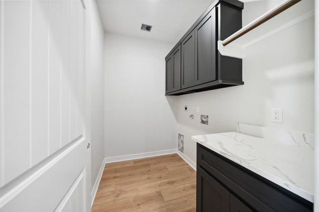 190 Faulkner Ave, Coldspring, TX 77331