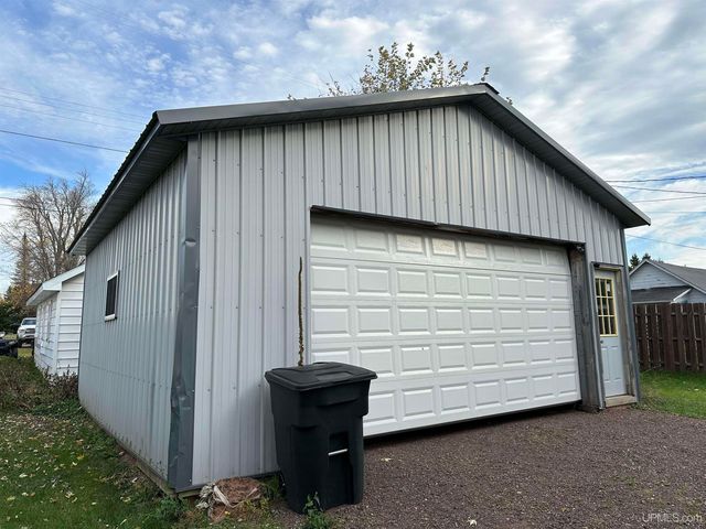 210 Brotherton Street, Wakefield, MI 49968