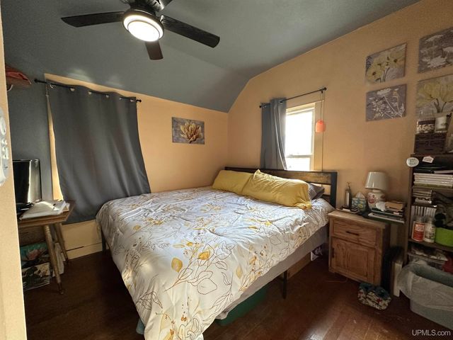 210 Brotherton Street, Wakefield, MI 49968