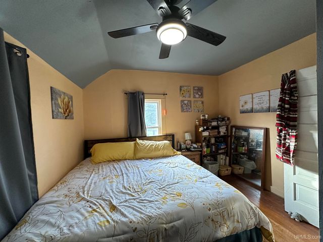 210 Brotherton Street, Wakefield, MI 49968