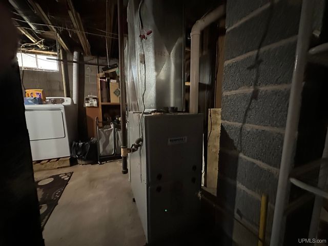 210 Brotherton Street, Wakefield, MI 49968