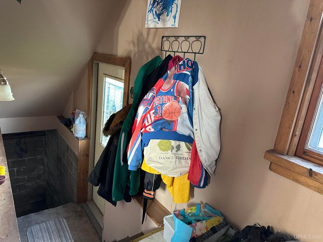 210 Brotherton Street, Wakefield, MI 49968