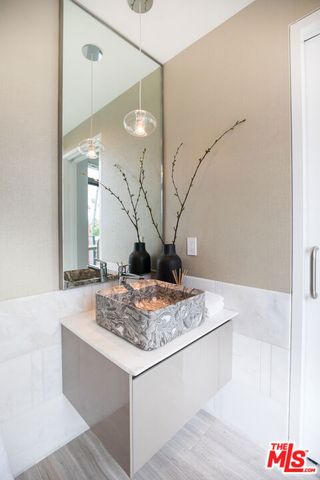 8600 Wilshire Boulevard GF15, Beverly Hills, CA 90211