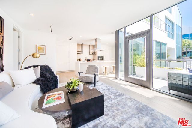 8600 Wilshire Boulevard GF15, Beverly Hills, CA 90211