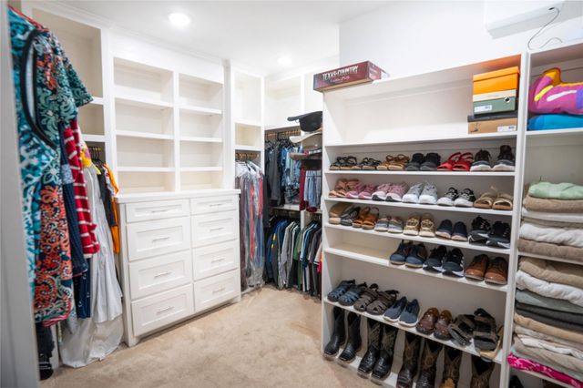 9025 Water Buck Ln, Conroe, TX 77303