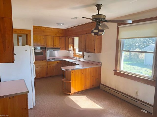 121 Circle DR, Port Haywood, VA 23138