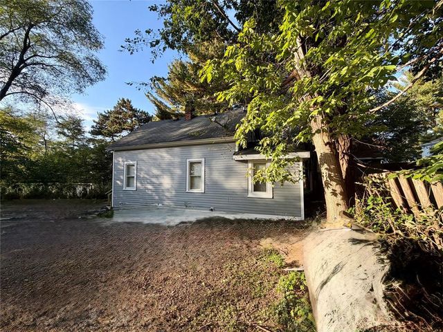 2519 Peebles Street, Eau Claire, WI 54703