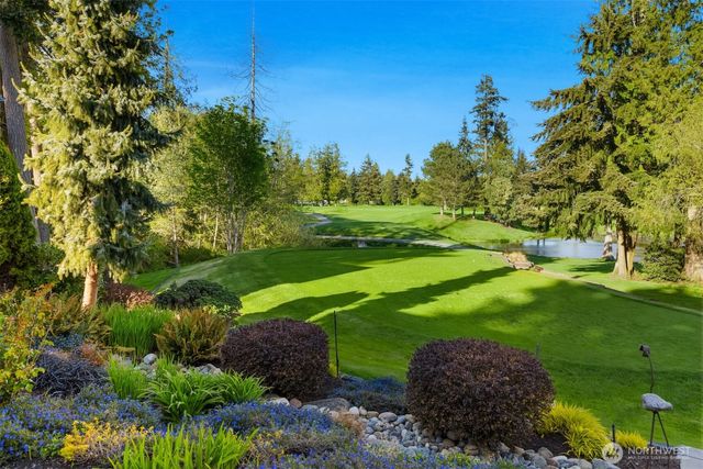 712 Tiffany Meadows Drive NE, Bainbridge Island, WA 98110