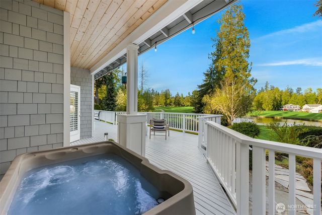 712 Tiffany Meadows Drive NE, Bainbridge Island, WA 98110