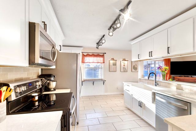 404 Highland Avenue, Monett, MO 65708