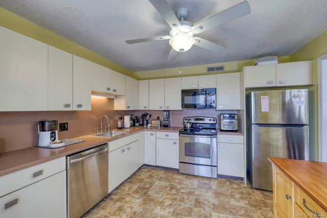 537 Heritage Hills D, Somers, NY 10589