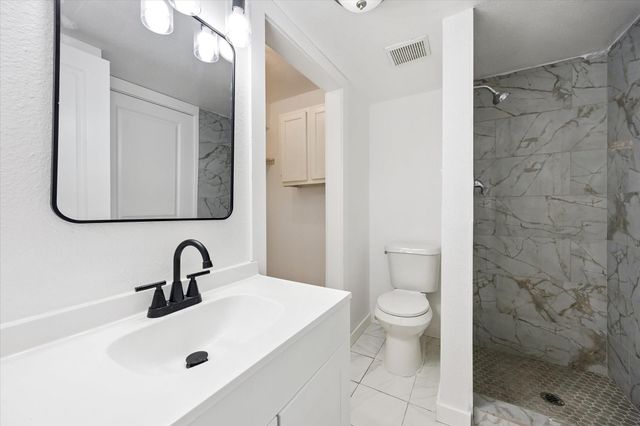 1936 Upland Drive, Houston, TX 77043