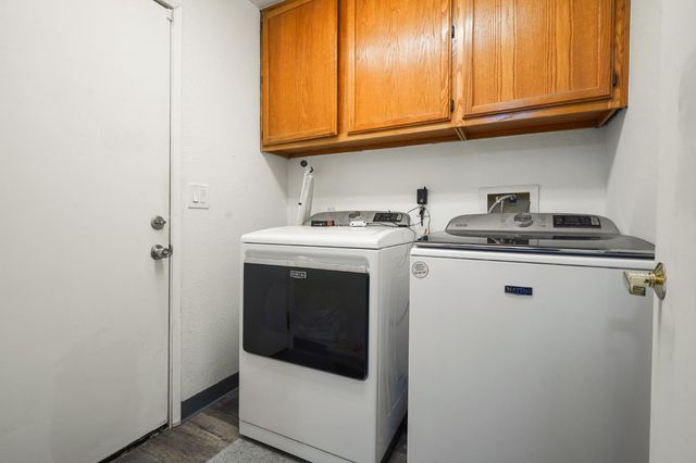 932 Vintage Oak Ave, Galt, CA 95632