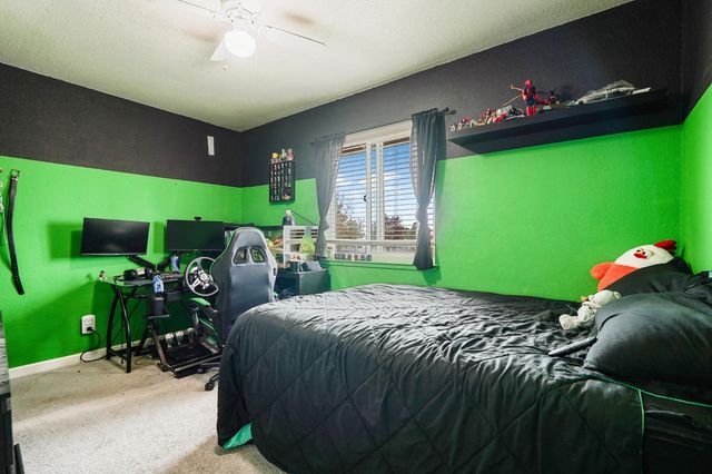 932 Vintage Oak Ave, Galt, CA 95632