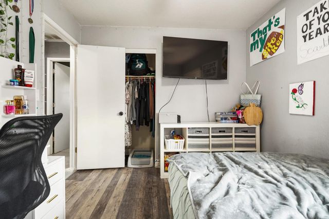 932 Vintage Oak Ave, Galt, CA 95632