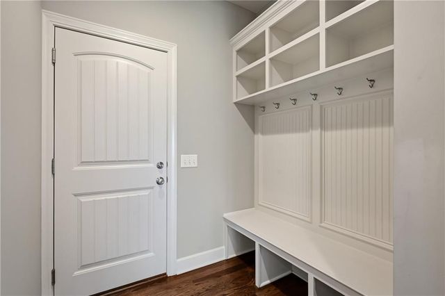 190 SW Roosevelt Ridge, Lee's Summit, MO 64081