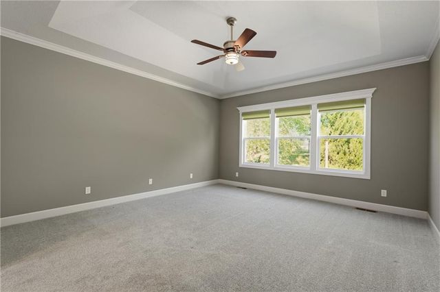 190 SW Roosevelt Ridge, Lee's Summit, MO 64081