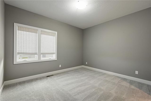 190 SW Roosevelt Ridge, Lee's Summit, MO 64081