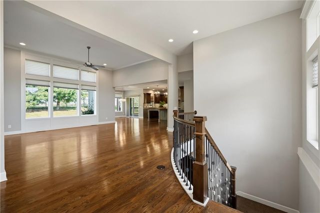 190 SW Roosevelt Ridge, Lee's Summit, MO 64081