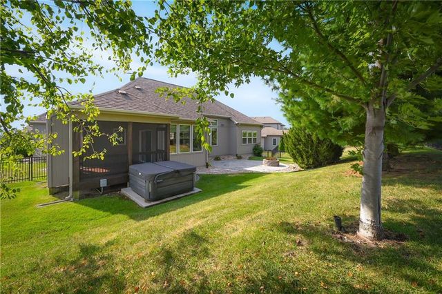 190 SW Roosevelt Ridge, Lee's Summit, MO 64081