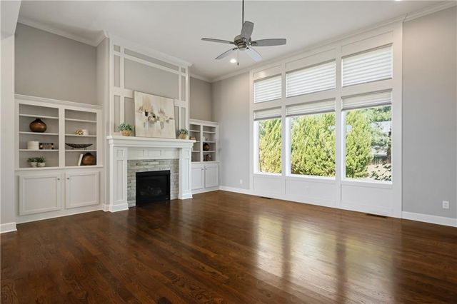190 SW Roosevelt Ridge, Lee's Summit, MO 64081