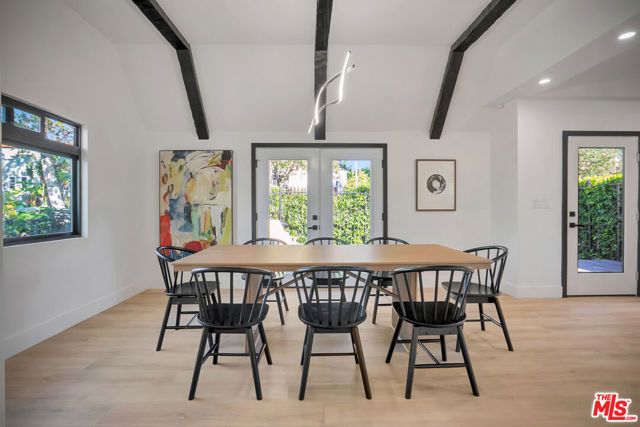 1145 S Longwood Avenue, Los Angeles, CA 90019