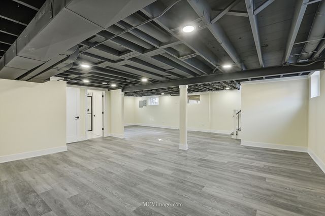 10132 S Turner Avenue, Evergreen Park, IL 60805