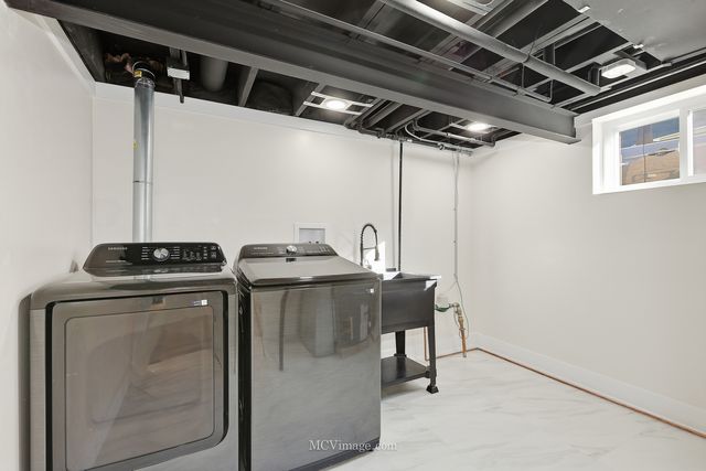 10132 S Turner Avenue, Evergreen Park, IL 60805