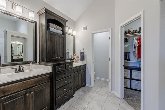 1506 Cross Creek Drive, Grain Valley, MO 64029