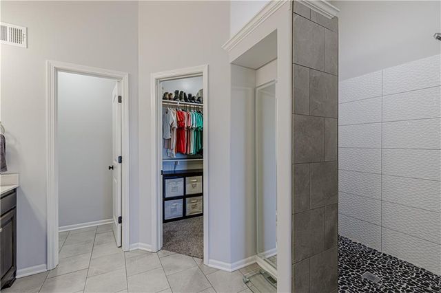 1506 Cross Creek Drive, Grain Valley, MO 64029