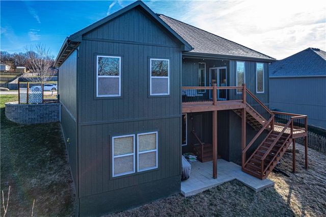 1506 Cross Creek Drive, Grain Valley, MO 64029