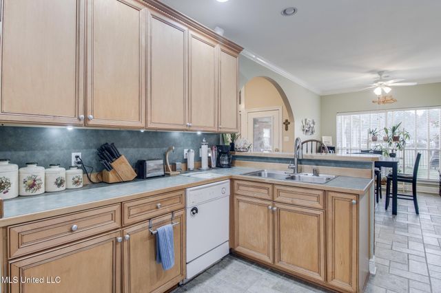 3 Laurel Grove Drive, Carriere, MS 39426