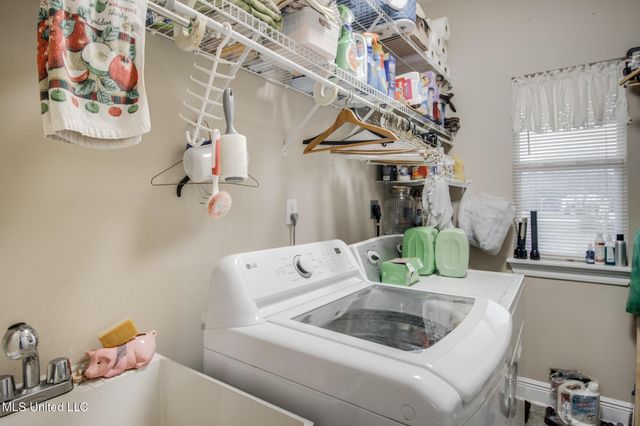 3 Laurel Grove Drive, Carriere, MS 39426