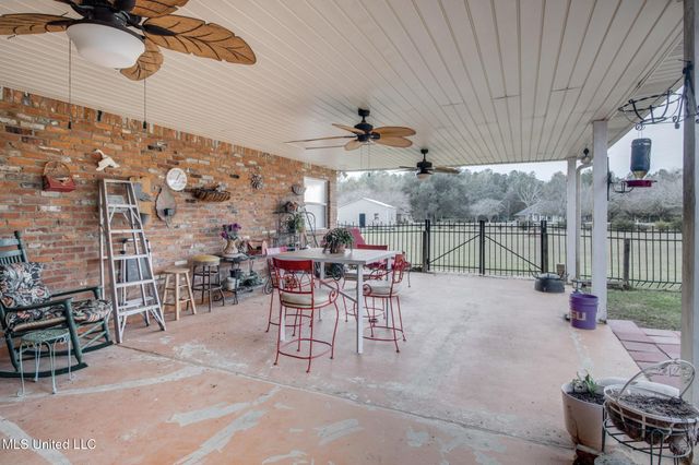 3 Laurel Grove Drive, Carriere, MS 39426