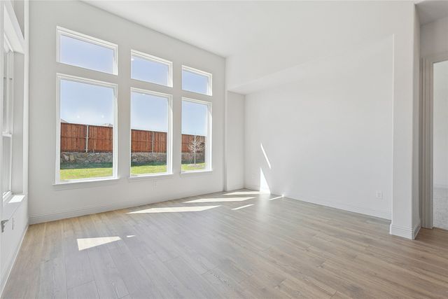 513 Carriage Hill Road, Midlothian, TX 76065