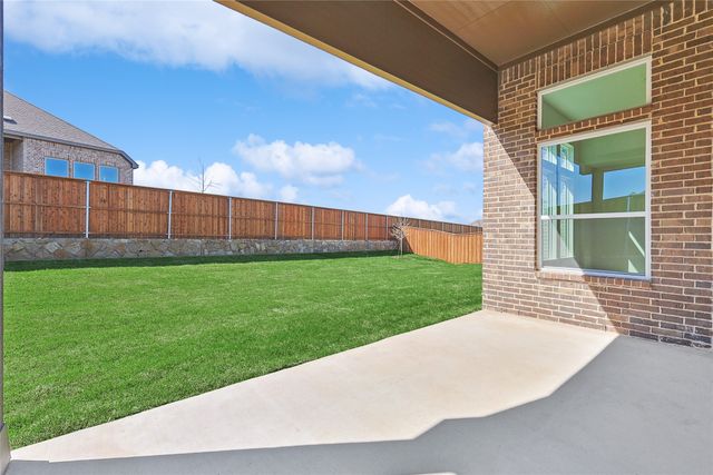 513 Carriage Hill Road, Midlothian, TX 76065