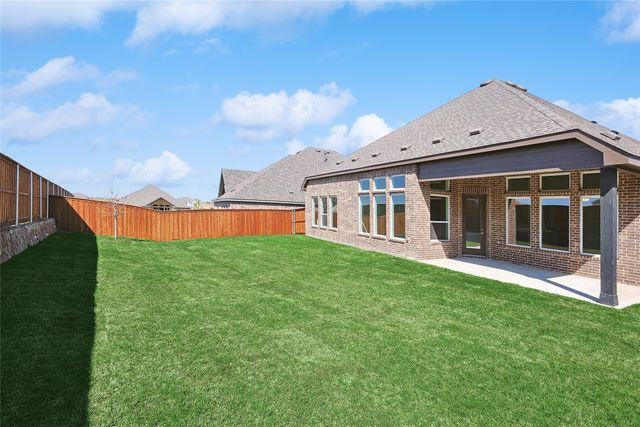 513 Carriage Hill Road, Midlothian, TX 76065