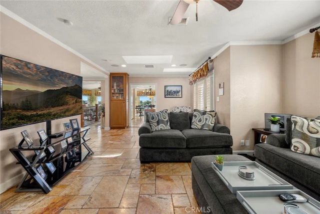 30663 Champion, Canyon Lake, CA 92587