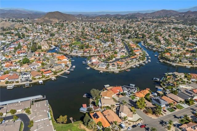 30663 Champion, Canyon Lake, CA 92587