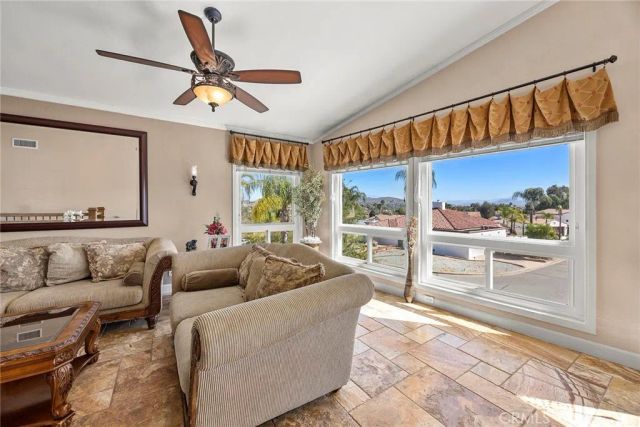 30663 Champion, Canyon Lake, CA 92587