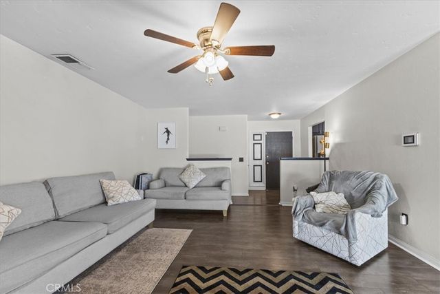 11255 Little Dipper, Jurupa Valley, CA 91752