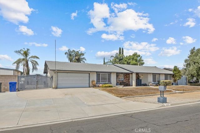 11255 Little Dipper, Jurupa Valley, CA 91752