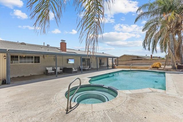 11255 Little Dipper, Jurupa Valley, CA 91752