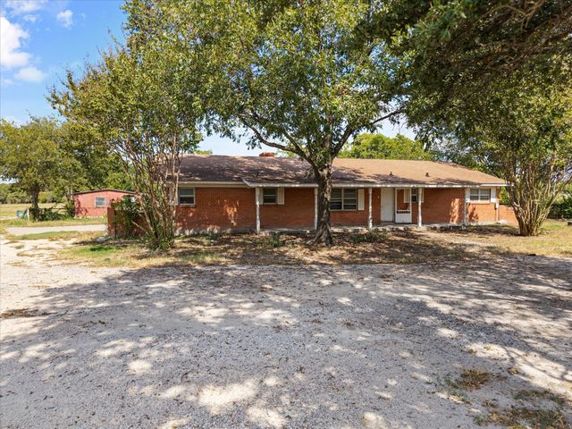 324 County Road 904, Joshua, TX 76058