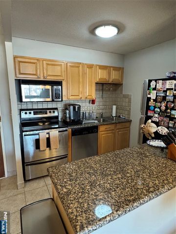 770 Anderson Avenue 9F, Cliffside Park, NJ 07010