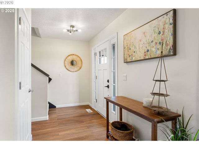 1189 S ASPEN Way, Canby, OR 97013